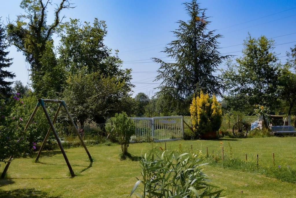 Gite A La Ferme Chaleureux Lägenhet Civrac-de-Blaye Exteriör bild